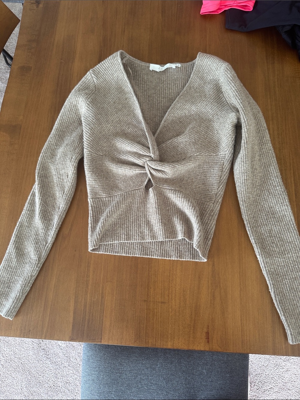 ✨FLASH SALE Astr Ribbed V-Neck Knit Top in Taupe